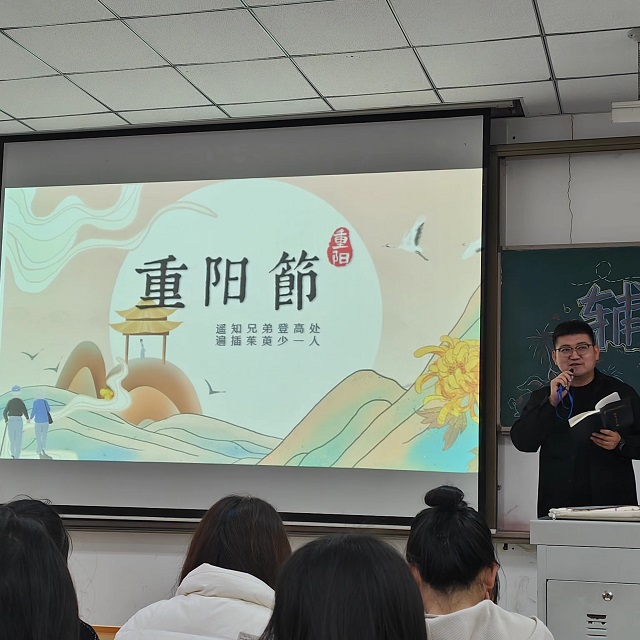 良师引领促成长 携手共进谱新篇——商务英语学院十月辅导员说完满活动集锦