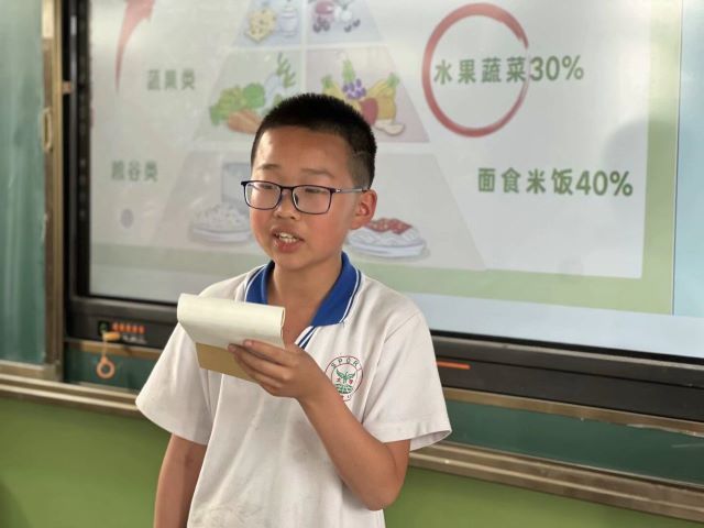 食知新味 情暖童年——食品与环境学院健康膳食专项志愿务队 筑梦支教专项志愿服务队