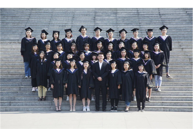 【完满班级】愿有岁月可回首 且以深情共经历——经贸1501班完满班级