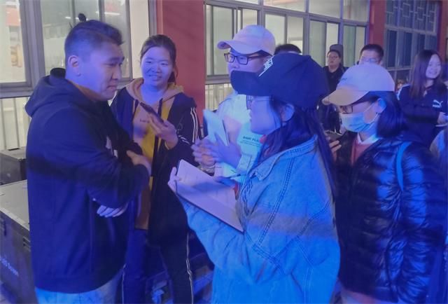 【音乐节】音符与灵魂相互碰撞 梦想就在此刻起航——2019“无边”第七届校园摇滚音乐节之舞台乐队专访