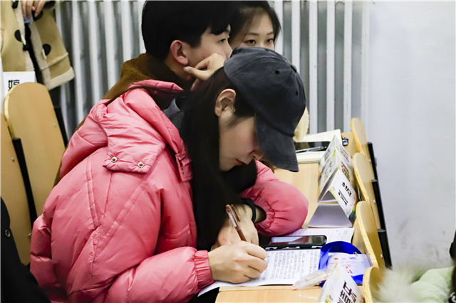 【青马工程】台海危机 风云惊变的尖峰时刻——第十二期“青马工程”完满教育学生骨干培养计划第一期讲座顺利举办