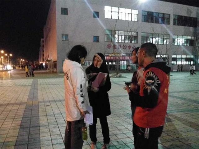 我院青春健康同伴社开展“以爱防艾，为爱护航”预防艾滋病宣传活动