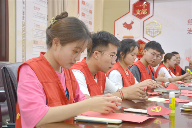 【三下乡】牢记使命不忘本 乘风破浪向前走——淬炼商学院青年益行国情观察实践团
