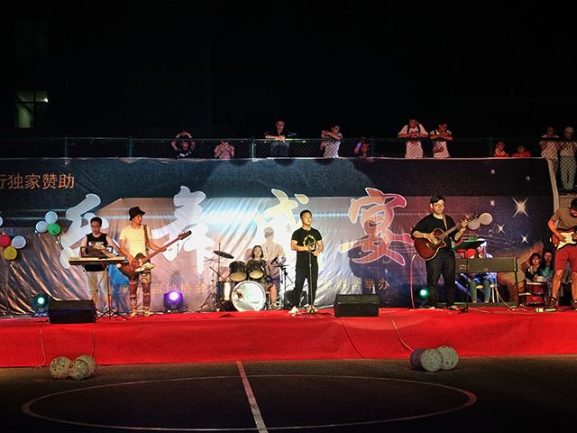 【音乐节】看过来 乐队在向你招手