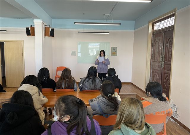 【完满班级】书脊之上 畅言阅读——艺术传媒学院数字媒体艺术2101班学业导师读书分享会