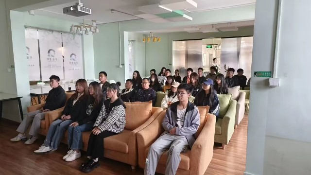【1+1＞2】挥洒激情 驰骋赛场——体育视觉营销力提升计划第一期