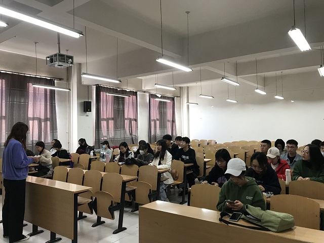 【完满班级】缓解释放压力 遇见更好自己——远景1805班举办完满班级活动