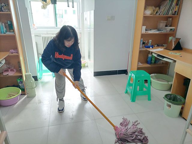 【完满班级】一屋不扫 何以扫天下——艺术传媒学院视觉2001班寝室卫生打扫活动