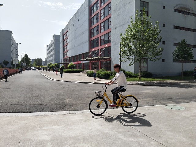 【完满班级】低碳生活 绿色出行——食品与环境学院园林1602班完满班级青春公益骑行活动