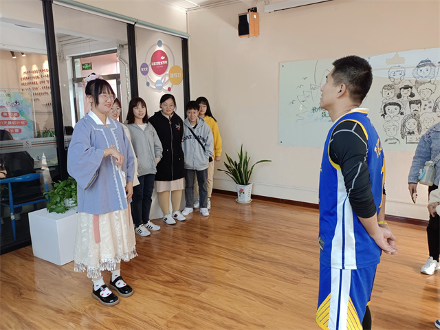 【完满班级】秀我风采 展望未来——淬炼·国际商学院财务2110班完满班级活动