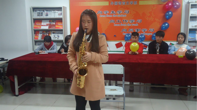 外语系举办“流彩乐章”音乐交流会