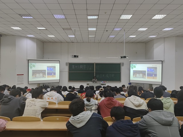 学长计划第1017期：追逐光 成为光——大数据学院、信息工程学院第143期学长计划