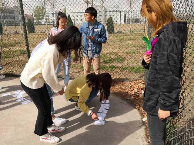 【完满班级】趣味球赛——食安1701、1702完满班级演绎活动