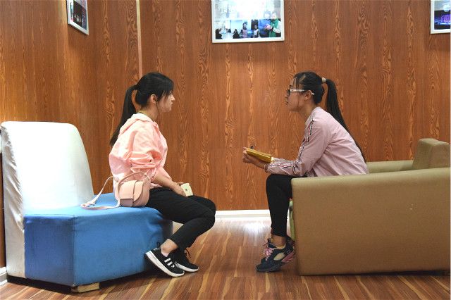 【毕业生专访】张颖:沉淀温暖 清风自来