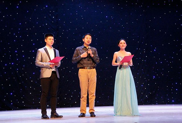 【戏剧节】从未结束 只是开始——梦•2017第五届“魅夜乌马河”校园戏剧节闭幕式暨颁奖典礼