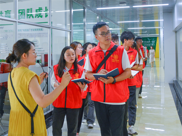 【三下乡】助企纾困解民忧 服务“三农”暖民心——智能工程学院发展成就观察团