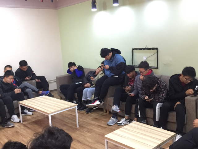 【主题团日】时代回忆 歌唱祖国——物联1802班团日活动