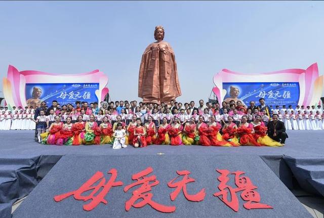 我院师生积极参与第五届太谷孟母文化节暨中华母亲节推动大会各项活动