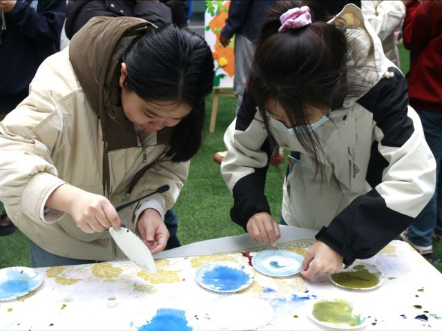 学长计划第1114期:“布”期而遇 扎染生花——“学长计划·百花讲堂”第149期“扎染色彩 传承技艺”