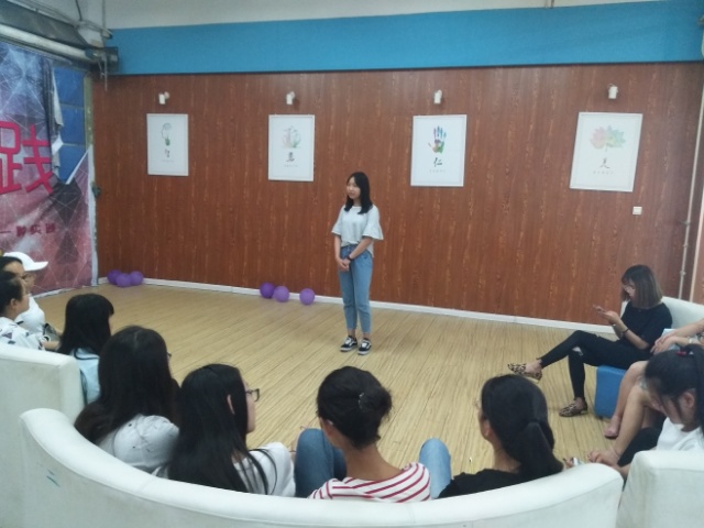 【完满班级】结束亦是开始  再起航 ——外语系“话远方•致青春”完满班级系列活动