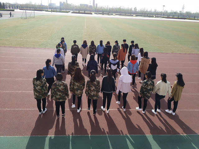 【完满班级】青春无限 所向披靡——外语系10月完满班级活动