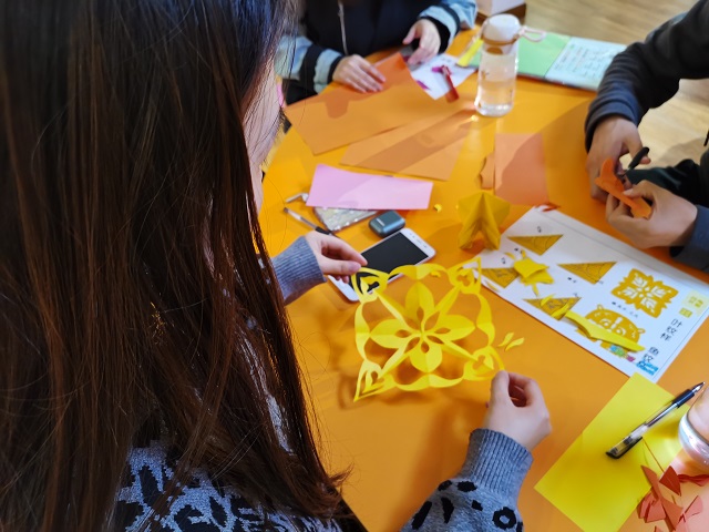 【完满班级】传承文化 红纸剪出——大数据学院、信息工程学院软件2001班