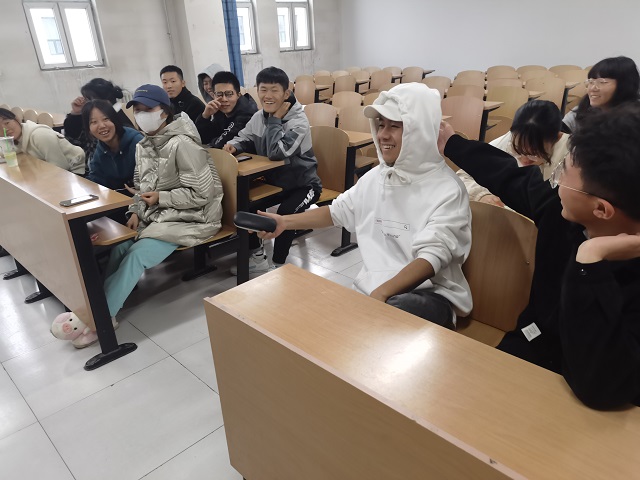 【完满班级】击鼓传花展风采 学业娱乐齐发展——食品与环境学院园林2101班完满班级活动