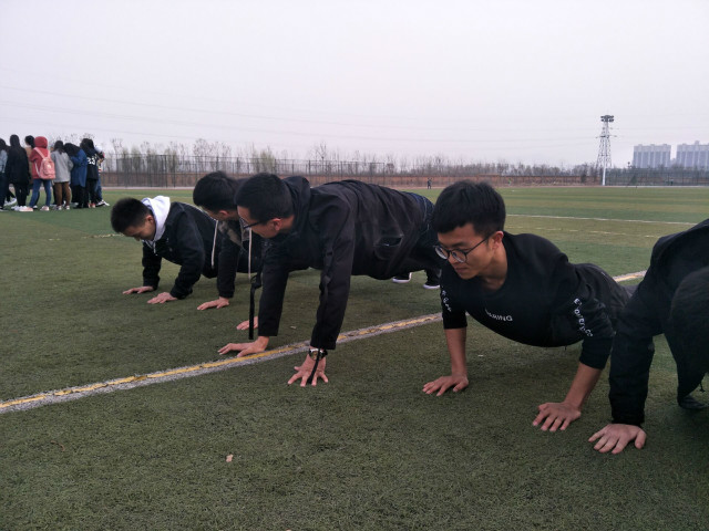 【完满班级】不枉青春 展现激情 ——淬炼商学院举办四月完满班级主题活动（二十六）