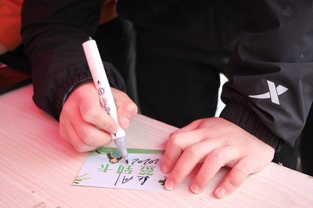 热闹极了！“‘盒’我‘益’起，拥抱绿色”——首届环保志愿服务集市活动成功举办