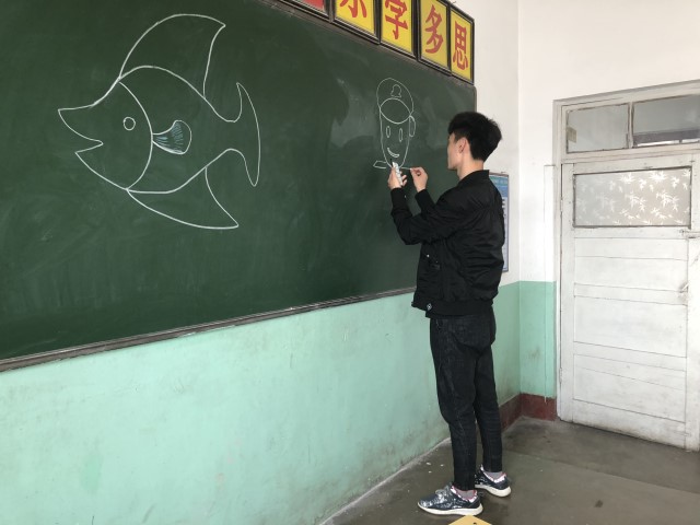 市民课堂第276期:稚语欢声 时间天籁——艺术传媒学院“七彩画室星期三”儿童美育成长关爱行动第101期