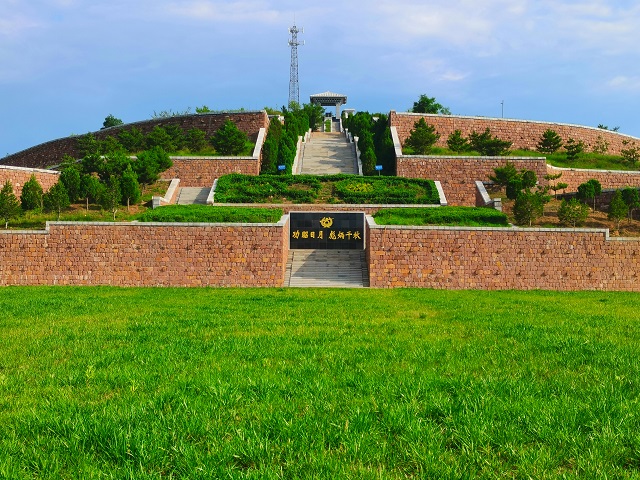 【三下乡】万里长空且为忠魂舞 千秋功业自有后来人