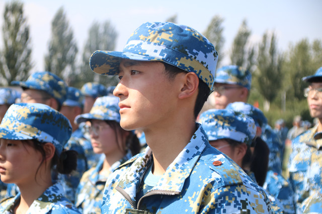 英姿飒爽 青春正当时——21级智院学子军训纪实