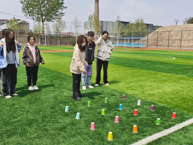 【完满团支部】“扑通”一下无极限——经济与管理学院金融2201、2202班完满团支部活动