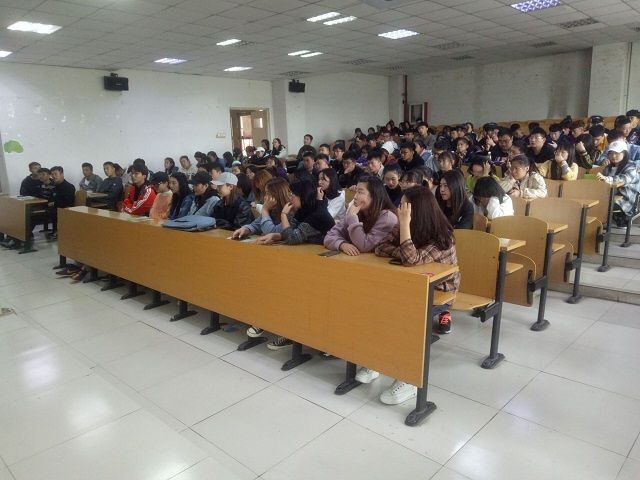 【辅导员说完满】树时代新风 立爱国志——环境设计专业辅导员说完满活动