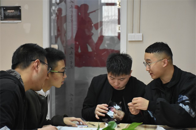 【完满班级】弘扬雷锋精神 树立文明新风——淬炼商学院财务1904班完满班级活动