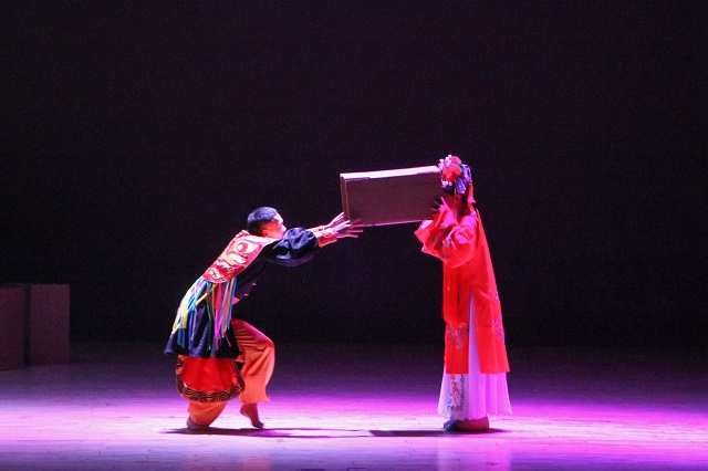 【志愿服务开放日】今天 我们邀请老人们和小朋友们走进信院