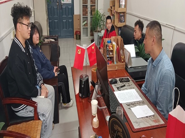 共话心声 助力成才——食品与环境学院我与院长面对面