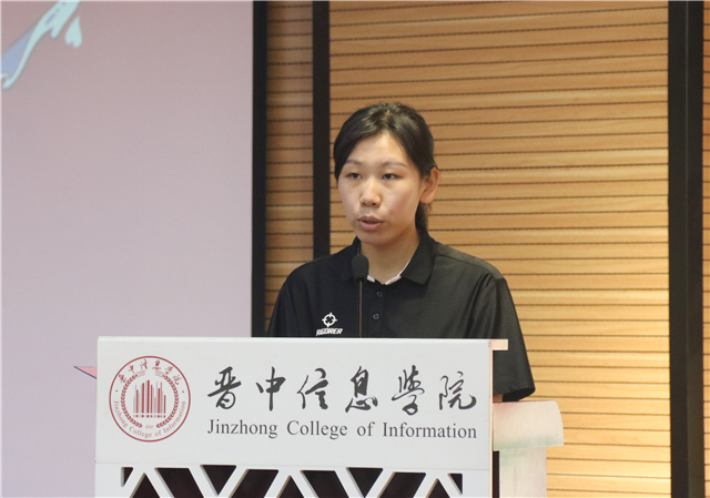 让青春在志愿服务中绽放——2021级新生志愿者赋能起航!