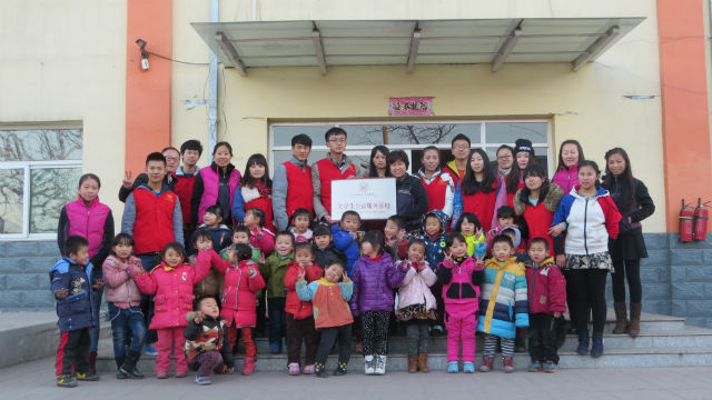 市民课堂第81期:太谷县第二幼儿园与我院学生会公益服务部对接挂牌正式完成