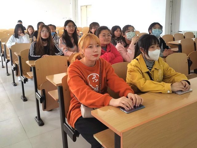 【完满班级】回望影史 弘扬革命——食品与环境学院动医1901班完满班级活动