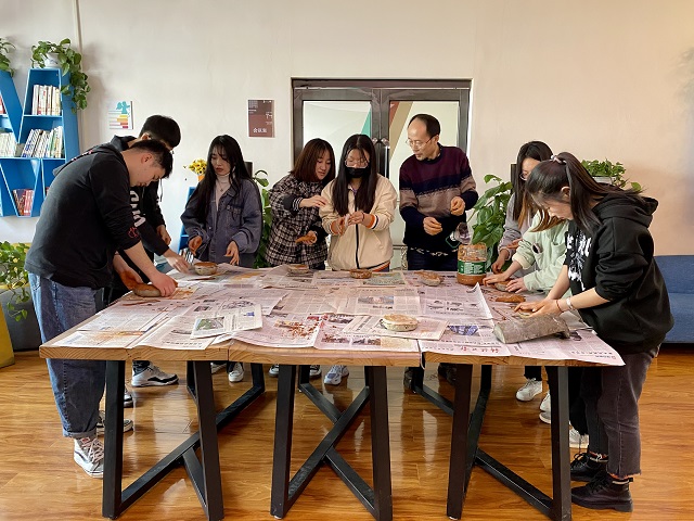 【1+1>2】雕刻古今时光 再现晋风古韵——三达书院开展非遗技艺体验活动