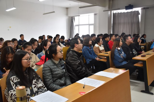 以完满为伴 同书香前行——信息工程系举办“完满带回家 书香伴我行”交流会