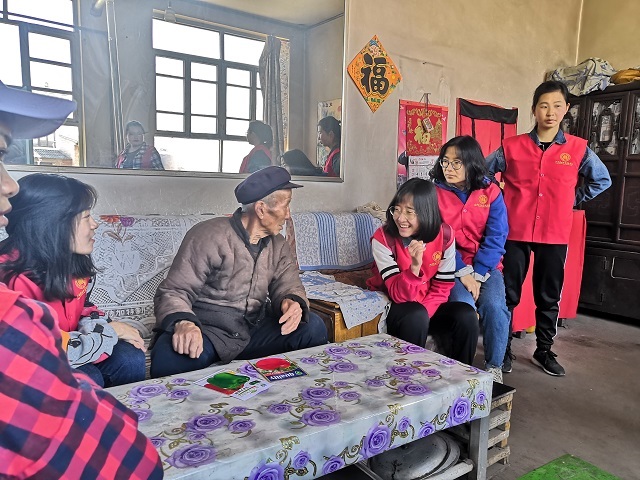 【青春支农】行走的力量第175期：新青年扶贫 带着种子进乡村