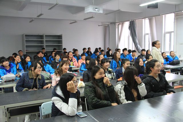 梦想未来 青春无悔——艺术传媒学院2015级毕业系列完满班级活动集锦<二>