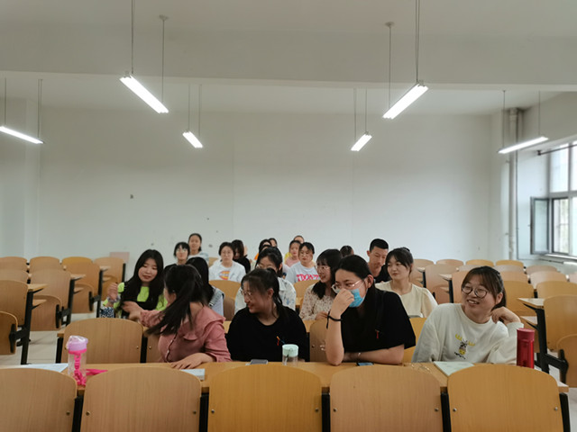 【完满班级】 星星之火 感天动地——商务英语学院英语1901班、1902班、1905班完满班级活动