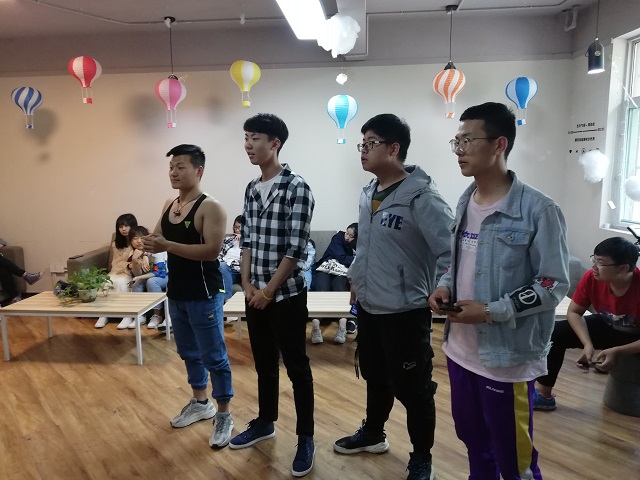 【完满班级】妙语连珠 薪火相传——数据1801班“寻访母语之美”诗词比赛