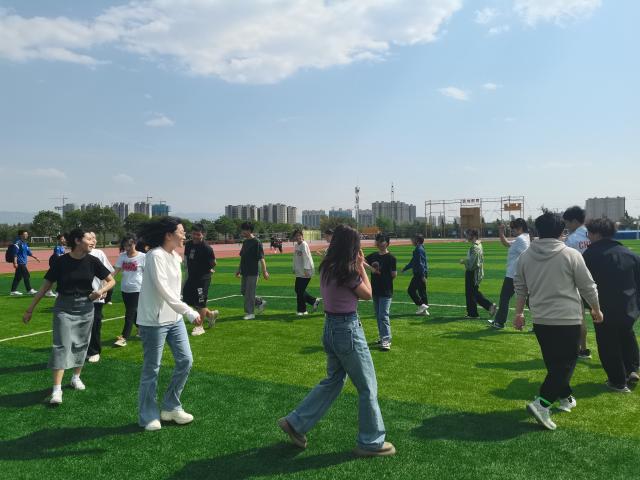 【完满团支部】全民运动 强身健体——淬炼·国际商学院行管2001班完满团支部活动