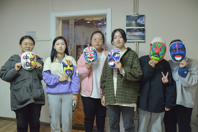 第30期她说·女生学堂:东方神韵 粉墨中国之脸谱绘制DIY特色活动