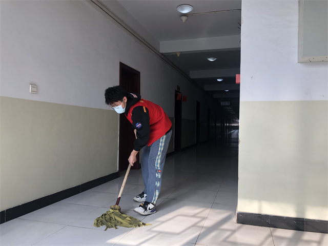 守护凡尘烟火气 奋楫笃行担使命