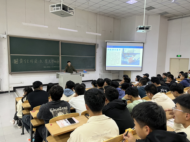 【辅导员说完满】用责任与爱浇灌大学四年——智能工程学院2023级辅导员说完满活动